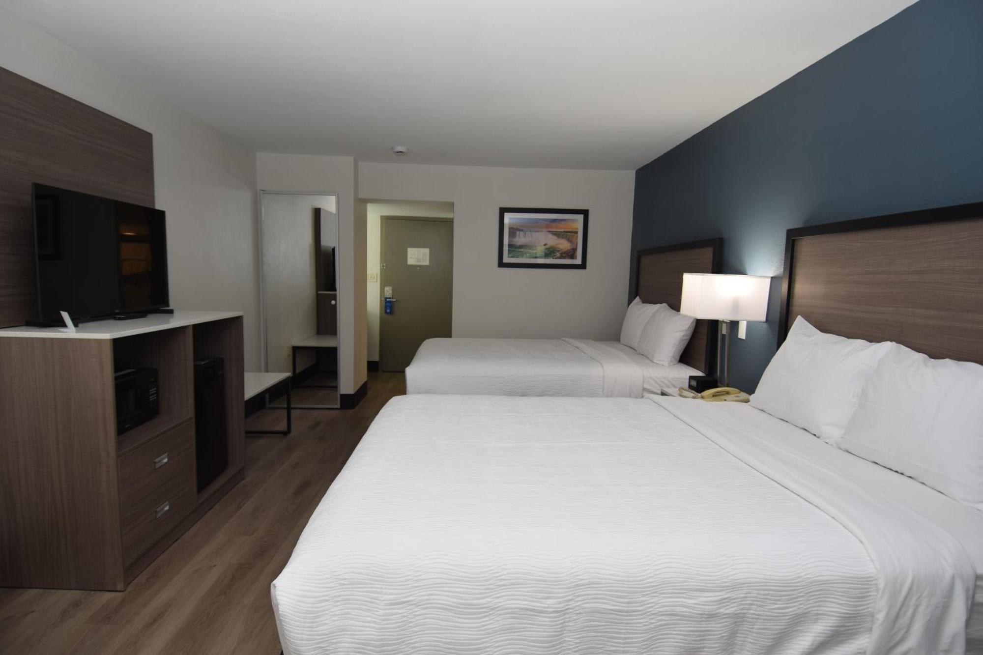 Baymont By Wyndham Batavia - Darien Lake Exterior foto