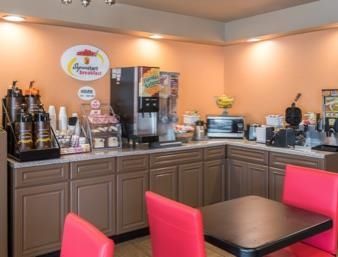 Baymont By Wyndham Batavia - Darien Lake Restaurant foto